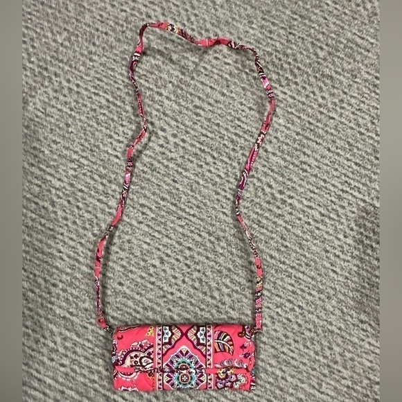 Vera Bradley Sleek Wallet in Call Me Coral, NWOT! - Picture 1 of 8
